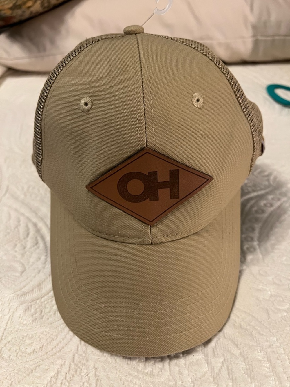 Carhartt Tan Mesh-Back Baseball Cap with Leather OH Patch
